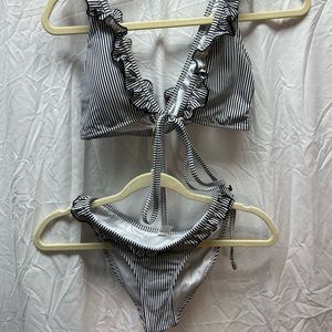 CUPSHE Black&White Striped Laced in Front Bikini